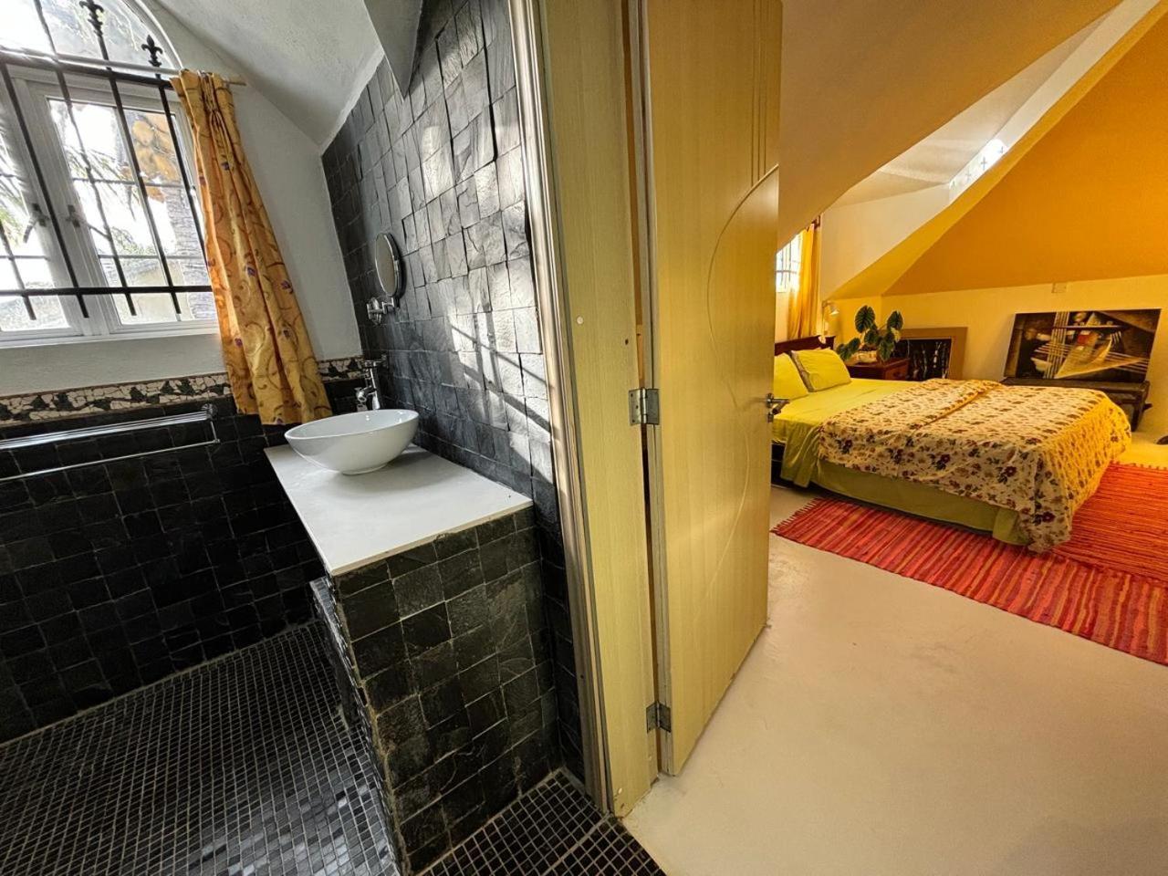 Chambre Comte De Saint-Exupery カップ・マルールー エクステリア 写真